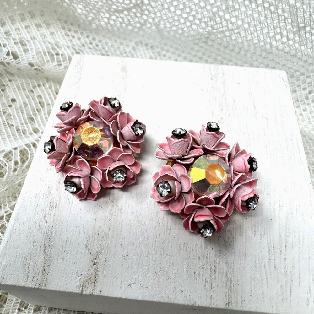 Vintage Pink Flower Rhinestone Clip-On Earrings With Sparkling Centerpiece & Pet